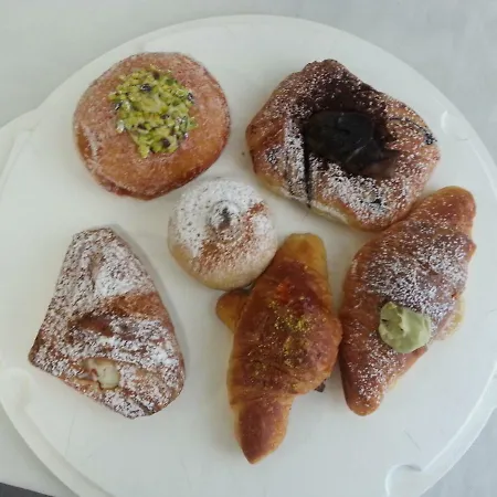 La Casa Di Luigi Catania